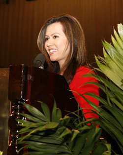 CNN anchor Betty Nguyen speaks at the Spirit of Service Awards Dinner on April 26. (Photo by Richard Clark) 